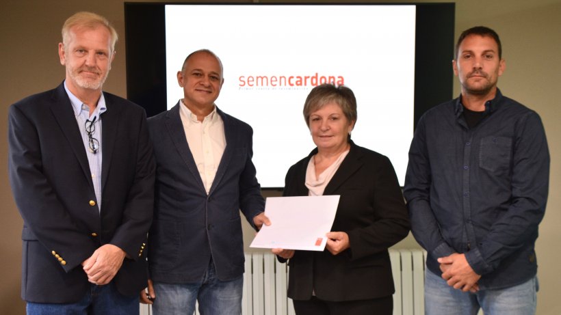 Agreement signature between&nbsp;Semen Cardona and&nbsp;PIC
