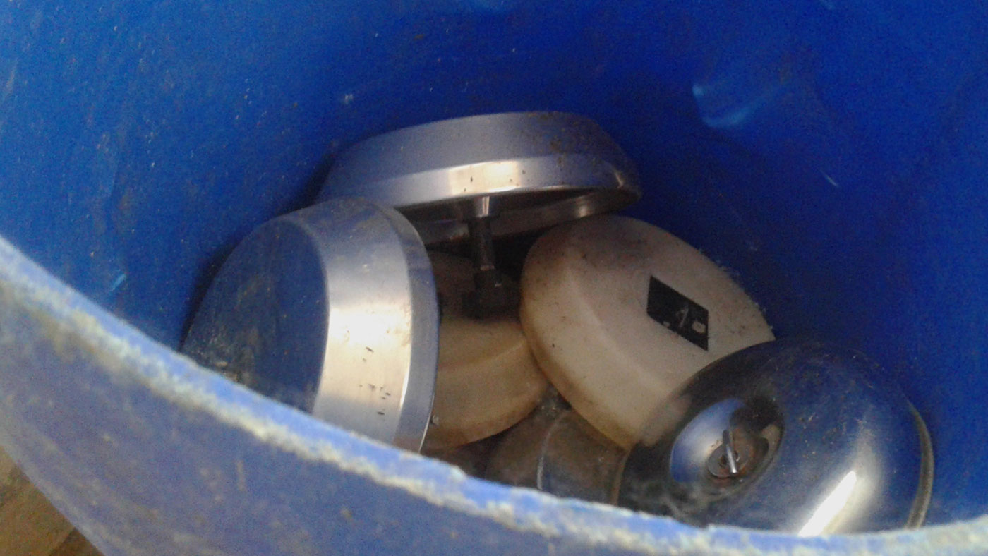 A Very Easy Method For Cleaning Creep Feeders Articles Pig333