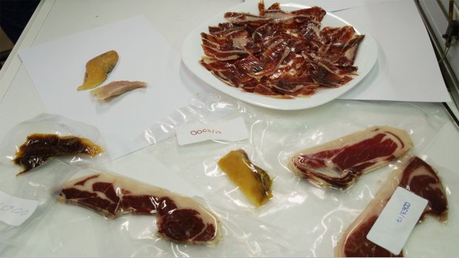Several ham samples ready to be analyzed.