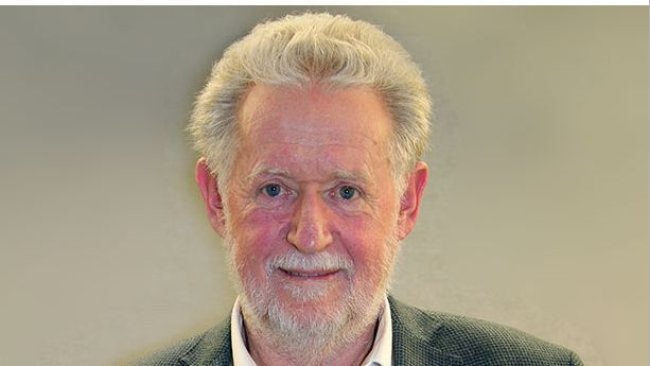 Dr Peter Davies