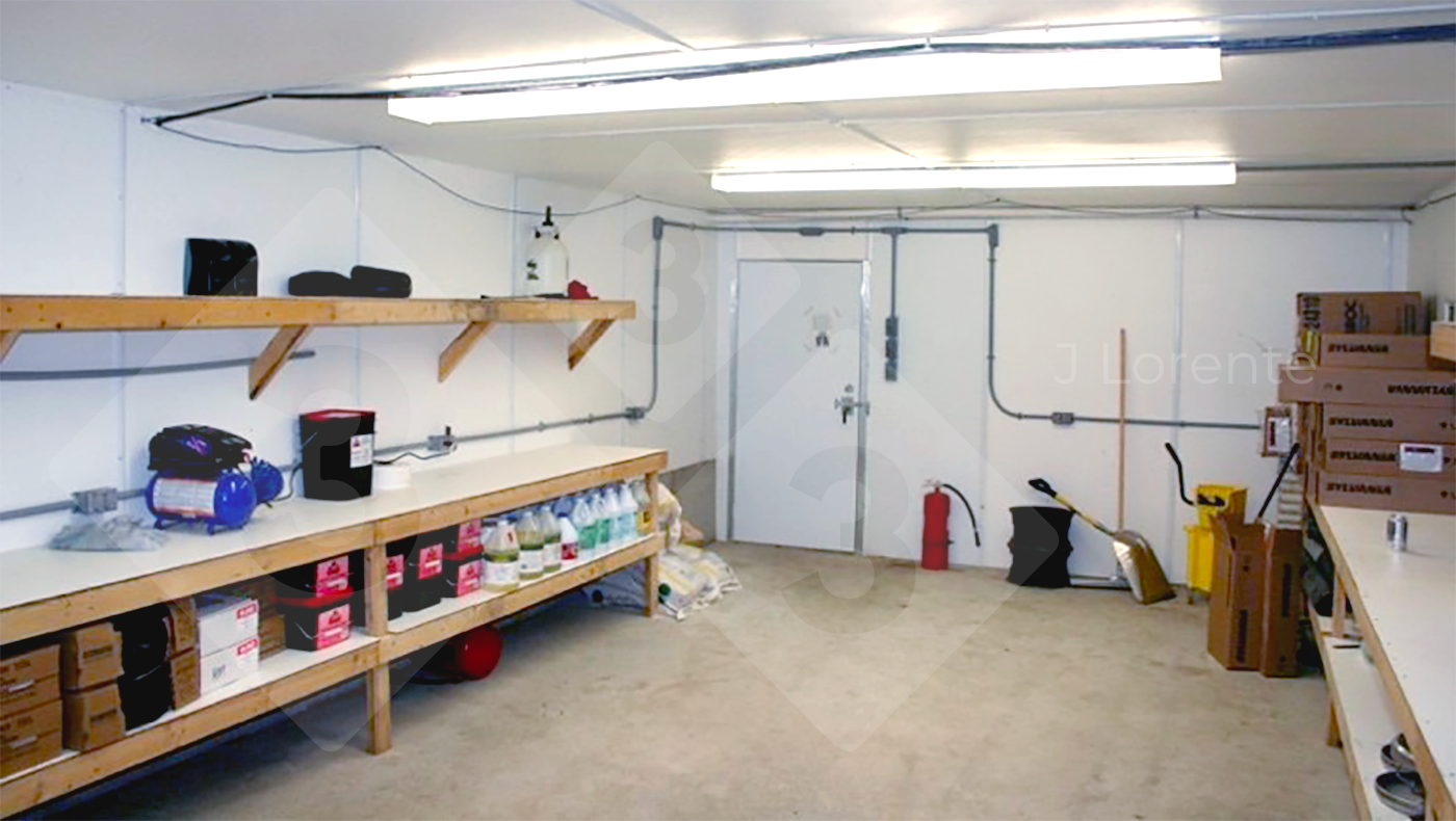 <p>Figure 4. Organized storage area on the farm.</p>
