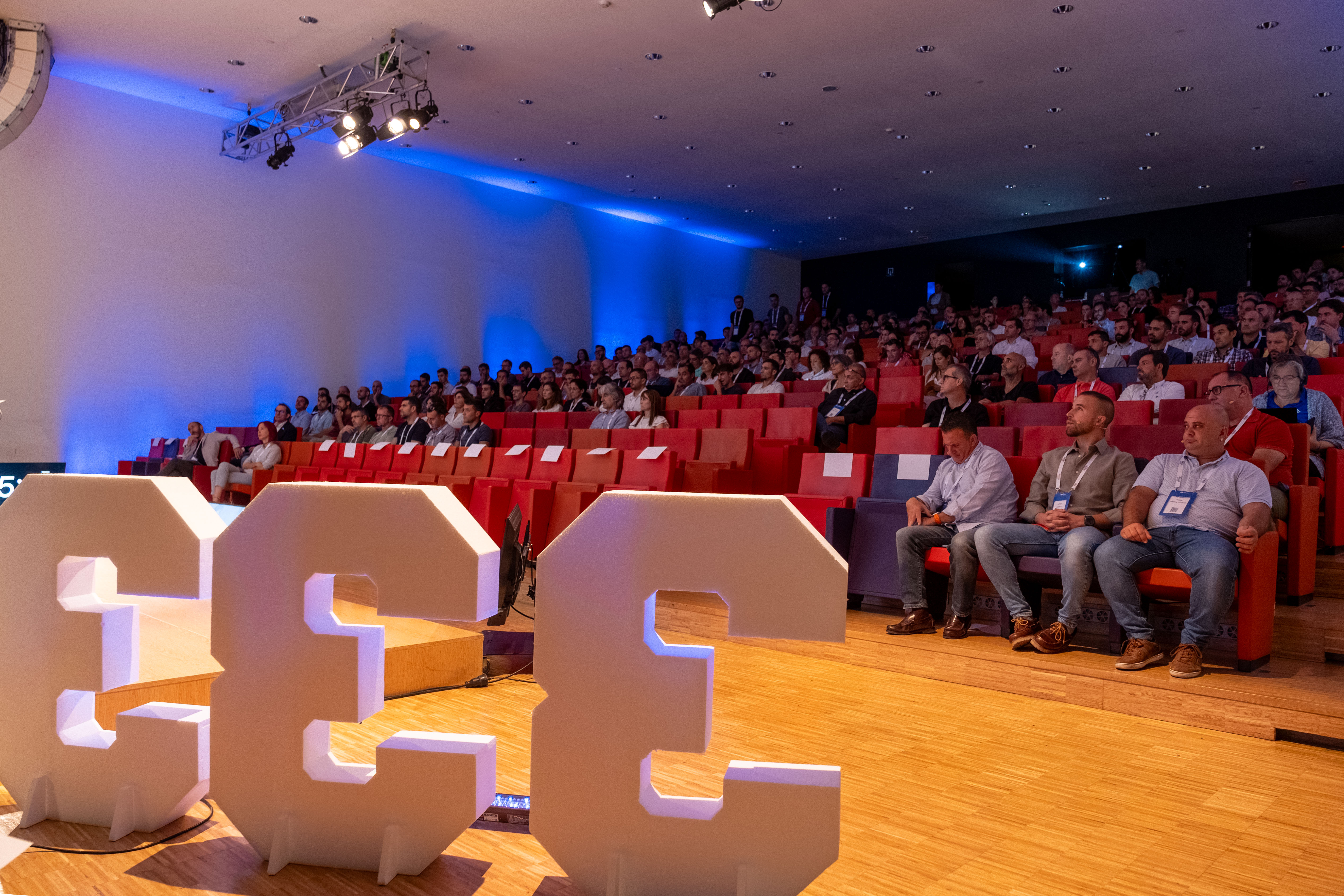 333 Revel in Congress for Farm Managers and Human Sources – Experiences