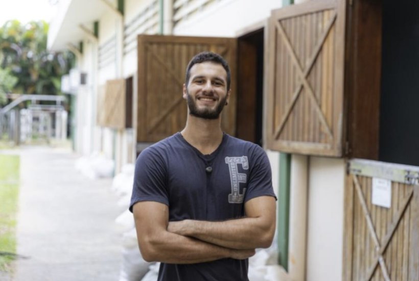 Yuri Victor Calvo, winner of the Student of the Year category of the WVA Global Veterinary Awards