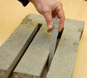 Demonstrating the free gauge to measure slat gaps