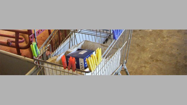 The clothes pegs used are carried in a trolley together with part of the daily materials needed