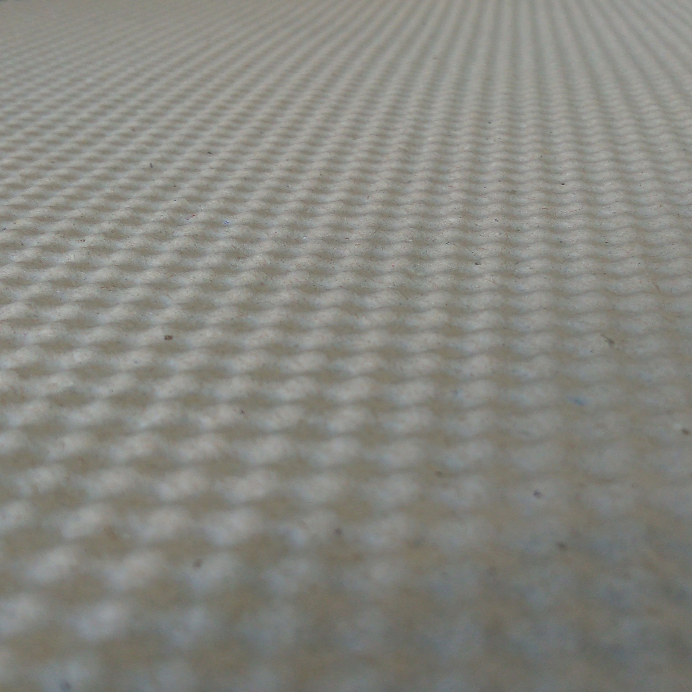 Biodegradable cardboard floor cover for farrowing (2) Biodegradable cardboard floor cover for farrowing (2)
